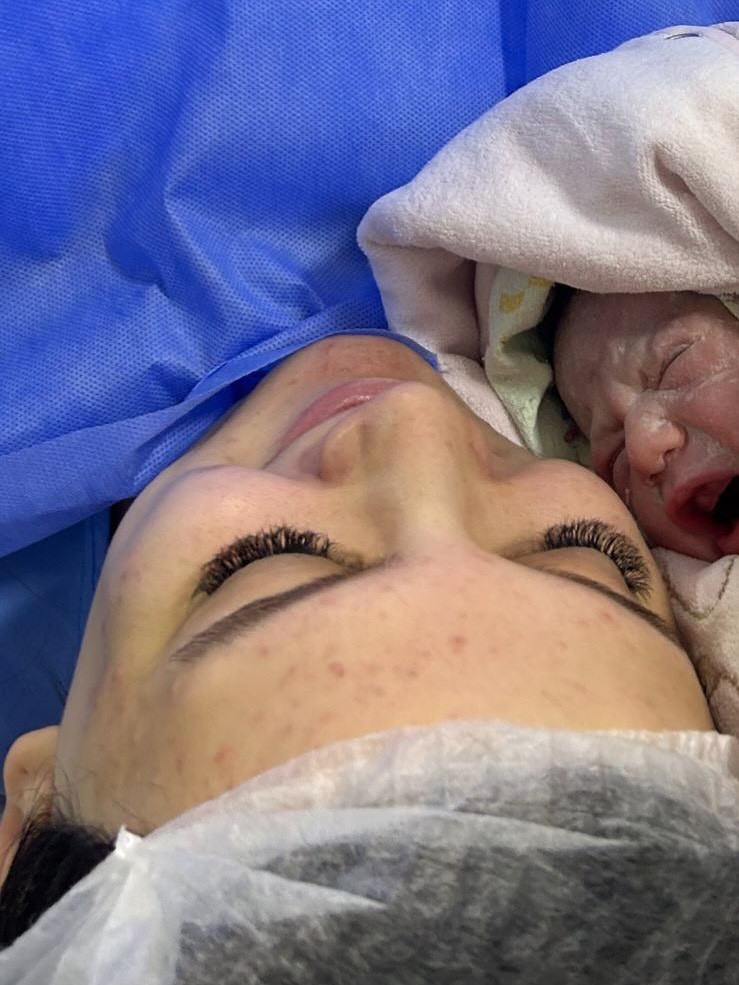 Gəncə terrorunda valideynlərini itirən Sevil ana oldu - FOTO